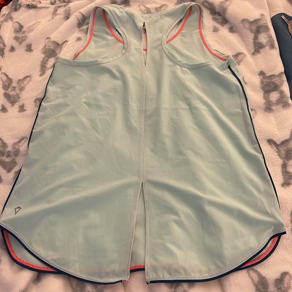Ivivva tank in mint green. Size 14 - Picture 3 of 8
